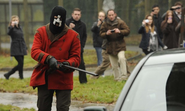 uktv-black-mirror-s02-white-bear-5.jpg